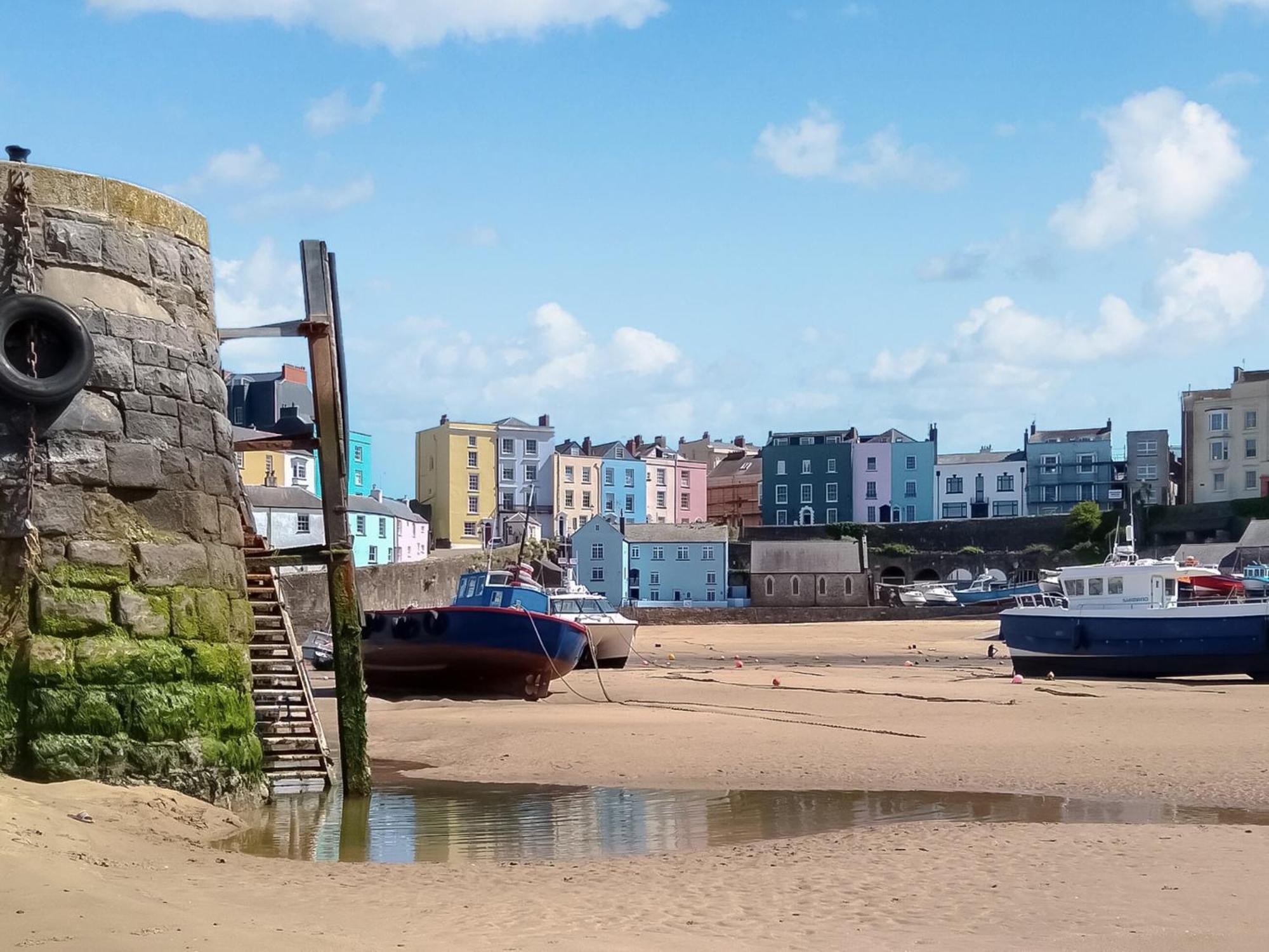 Bluebell House Villa Tenby Bagian luar foto