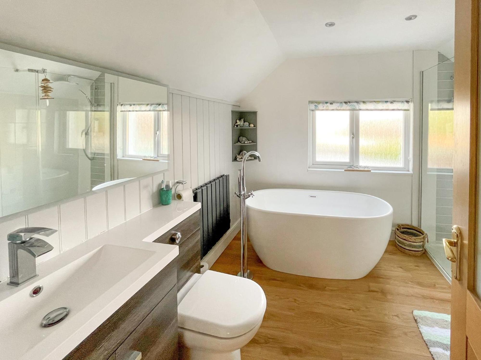 Bluebell House Villa Tenby Bagian luar foto