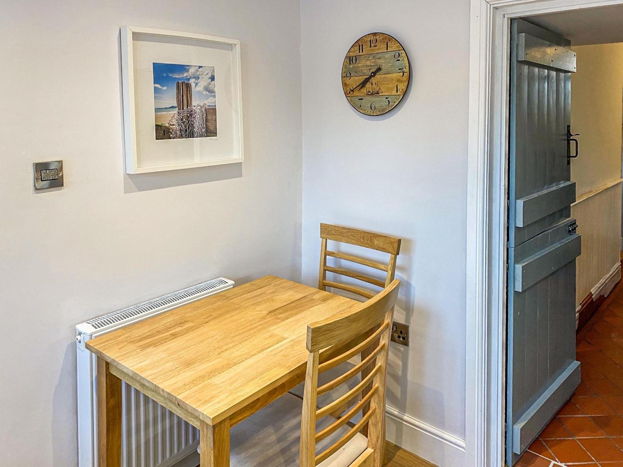 Bluebell House Villa Tenby Bagian luar foto