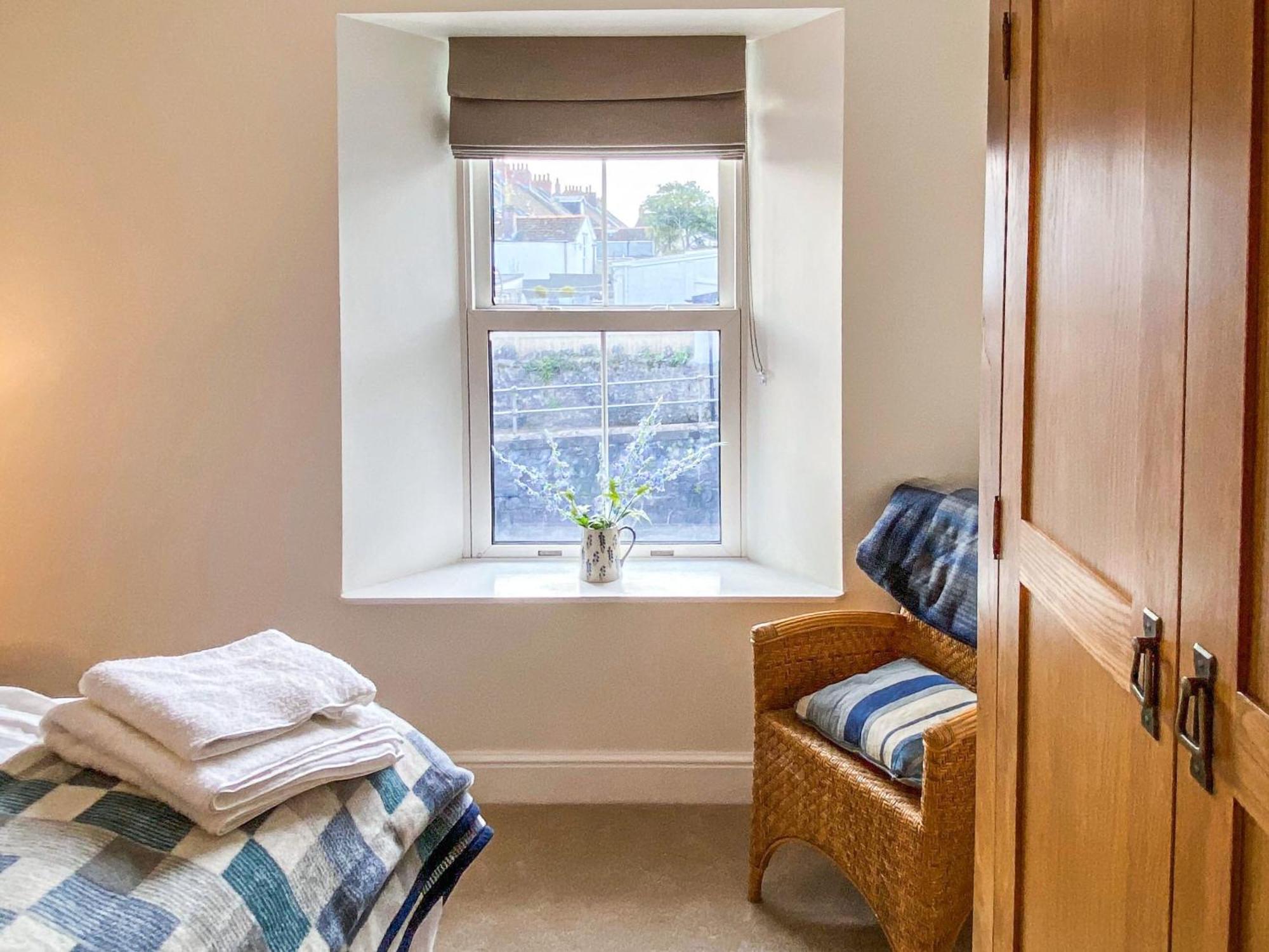 Bluebell House Villa Tenby Bagian luar foto