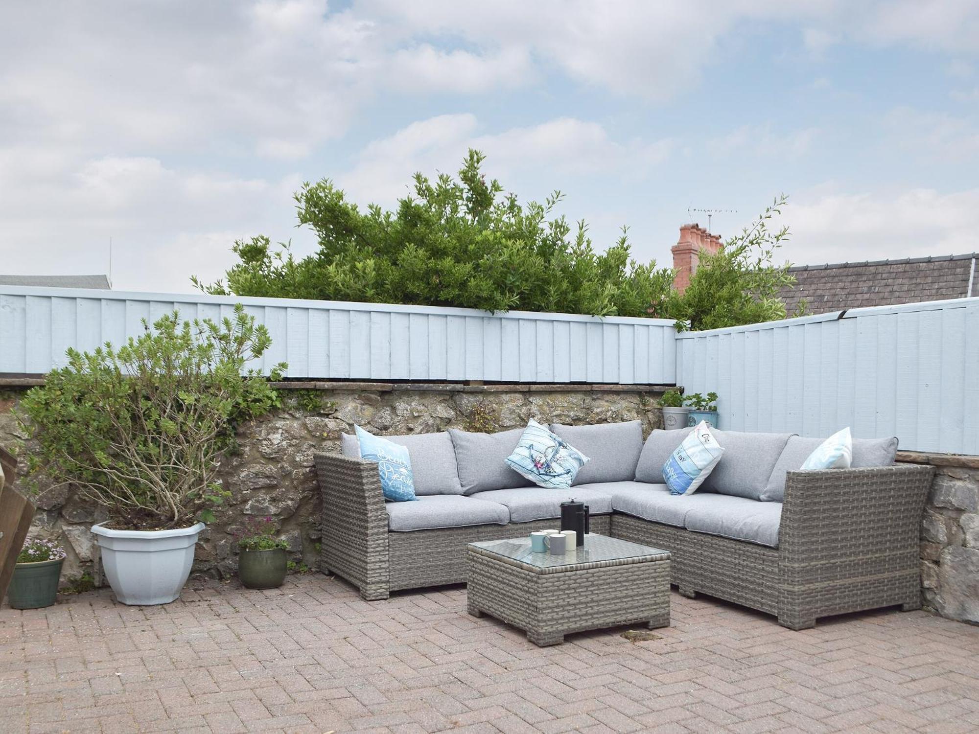 Bluebell House Villa Tenby Bagian luar foto