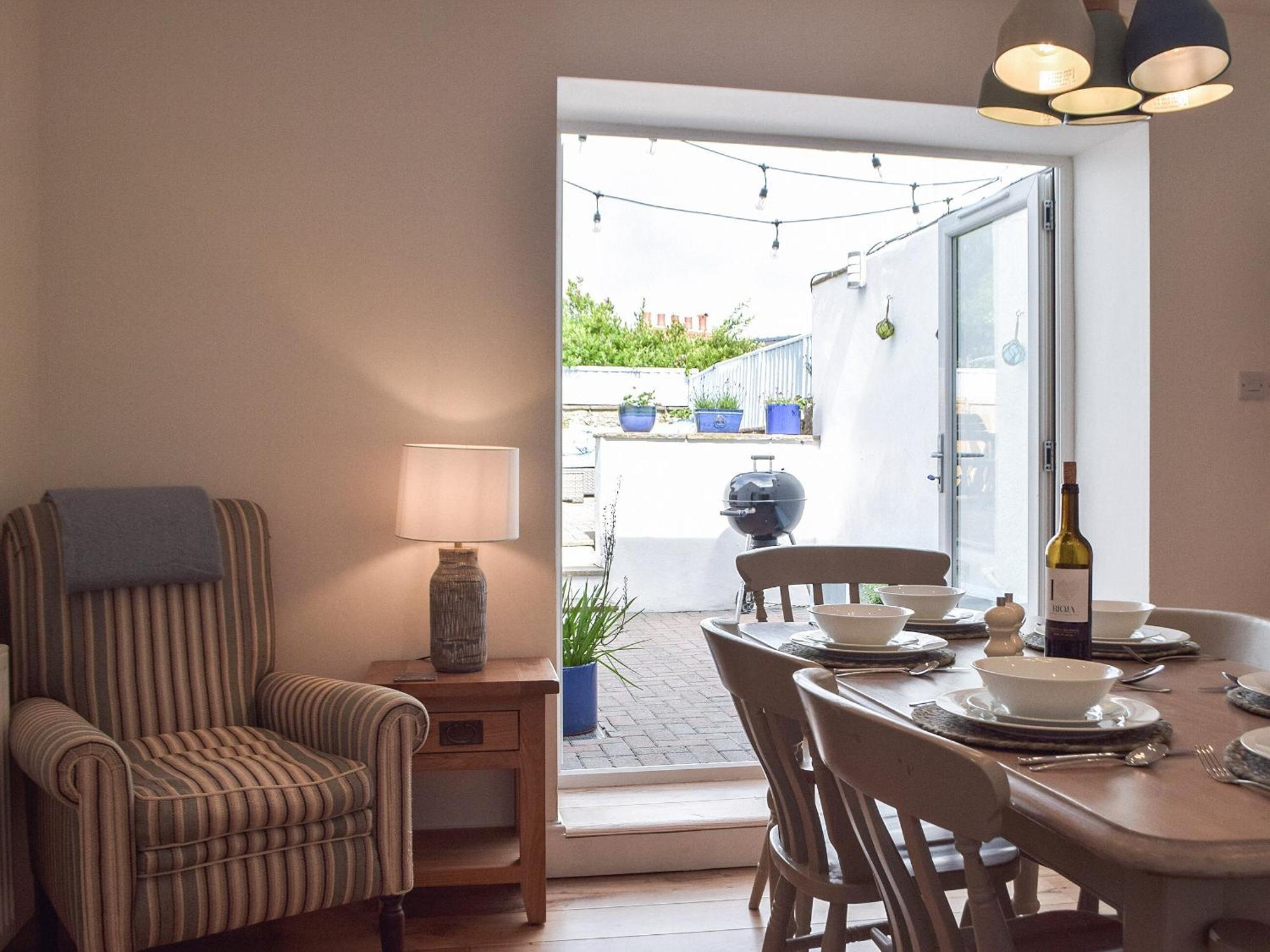 Bluebell House Villa Tenby Bagian luar foto